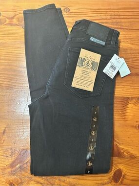 Volcom liberator high rise Women’s Black Slim Jeans 27x30